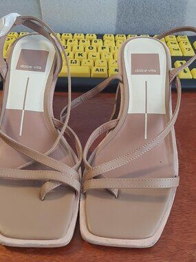 Dolce Vita Women Gemini Leather Ankle Strap Wedge Sandal Coffee Size 5 PreLoved